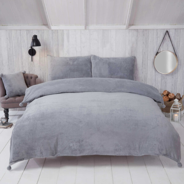 Pom Pom Fleece King Silver Duvet Set